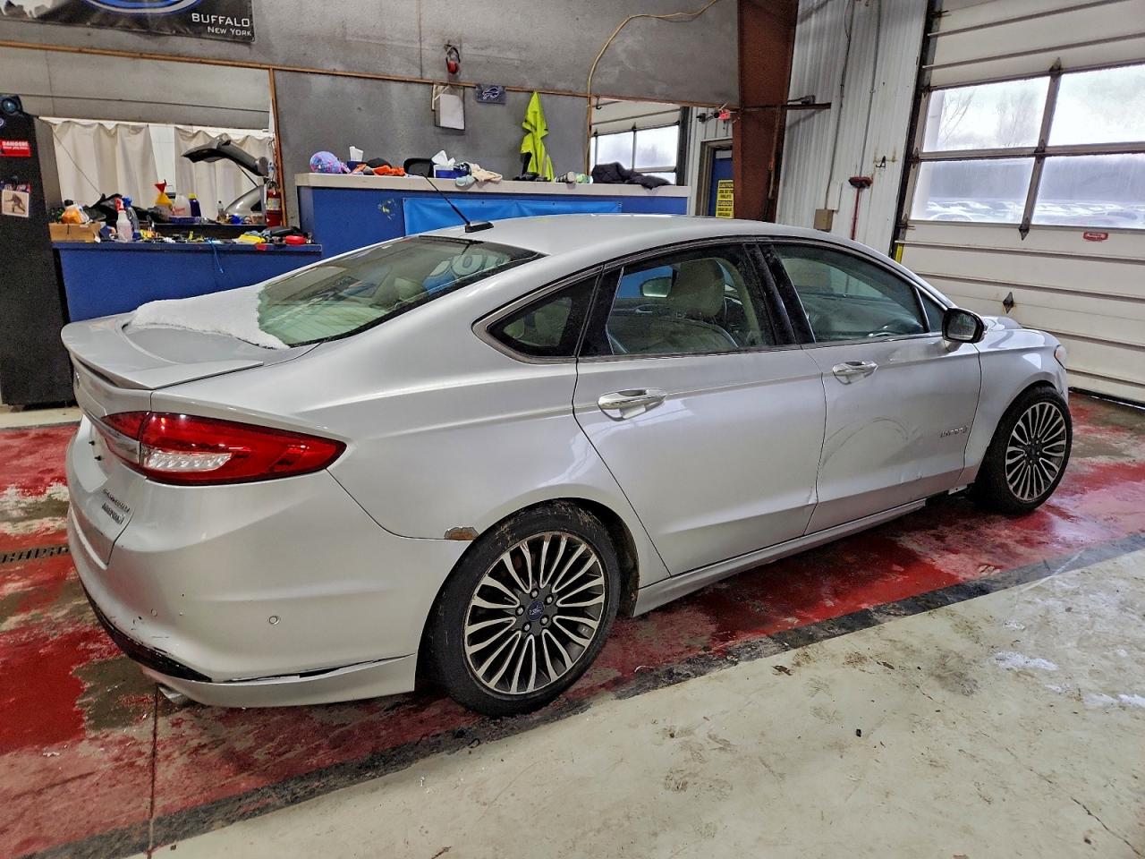 Ford Fusion Titanium Hev Image 2