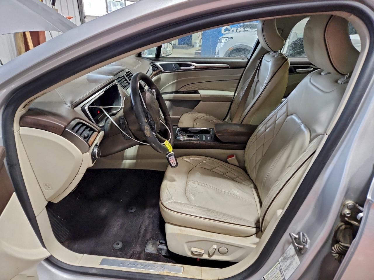 Ford Fusion Titanium Hev Image 3