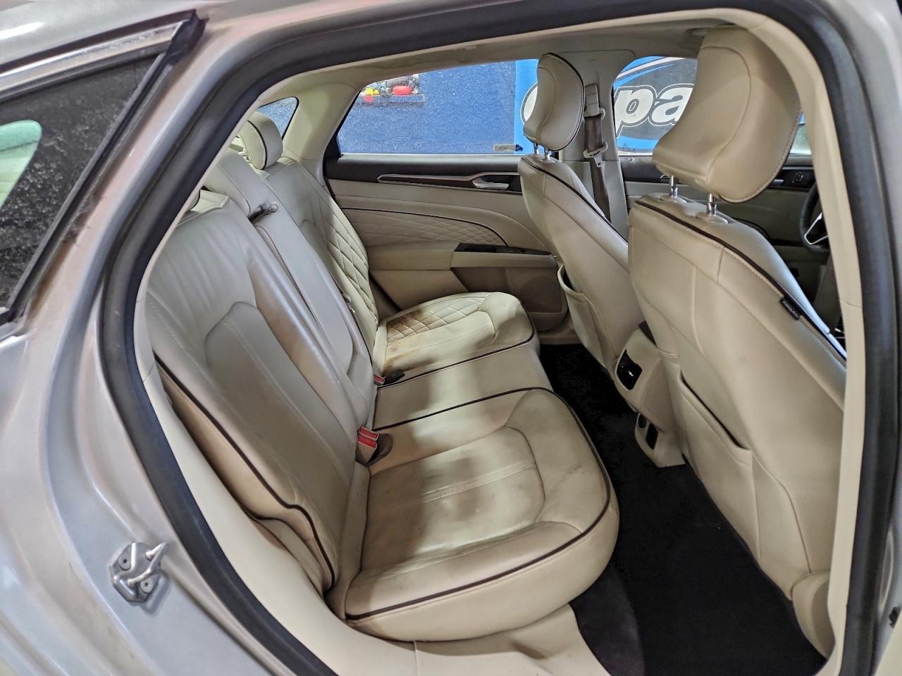 Ford Fusion Titanium Hev Image 8