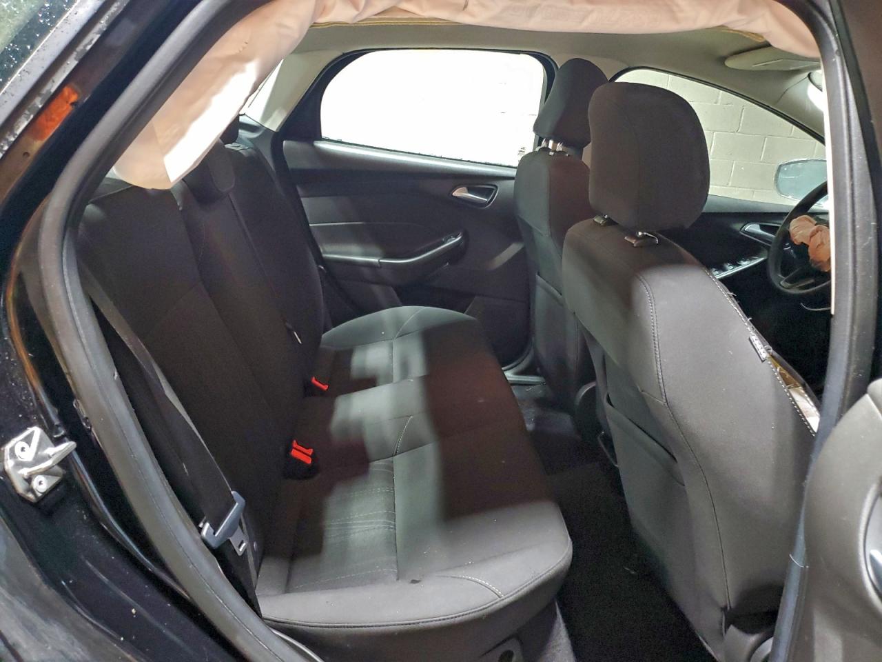 Ford Focus Se Image 6