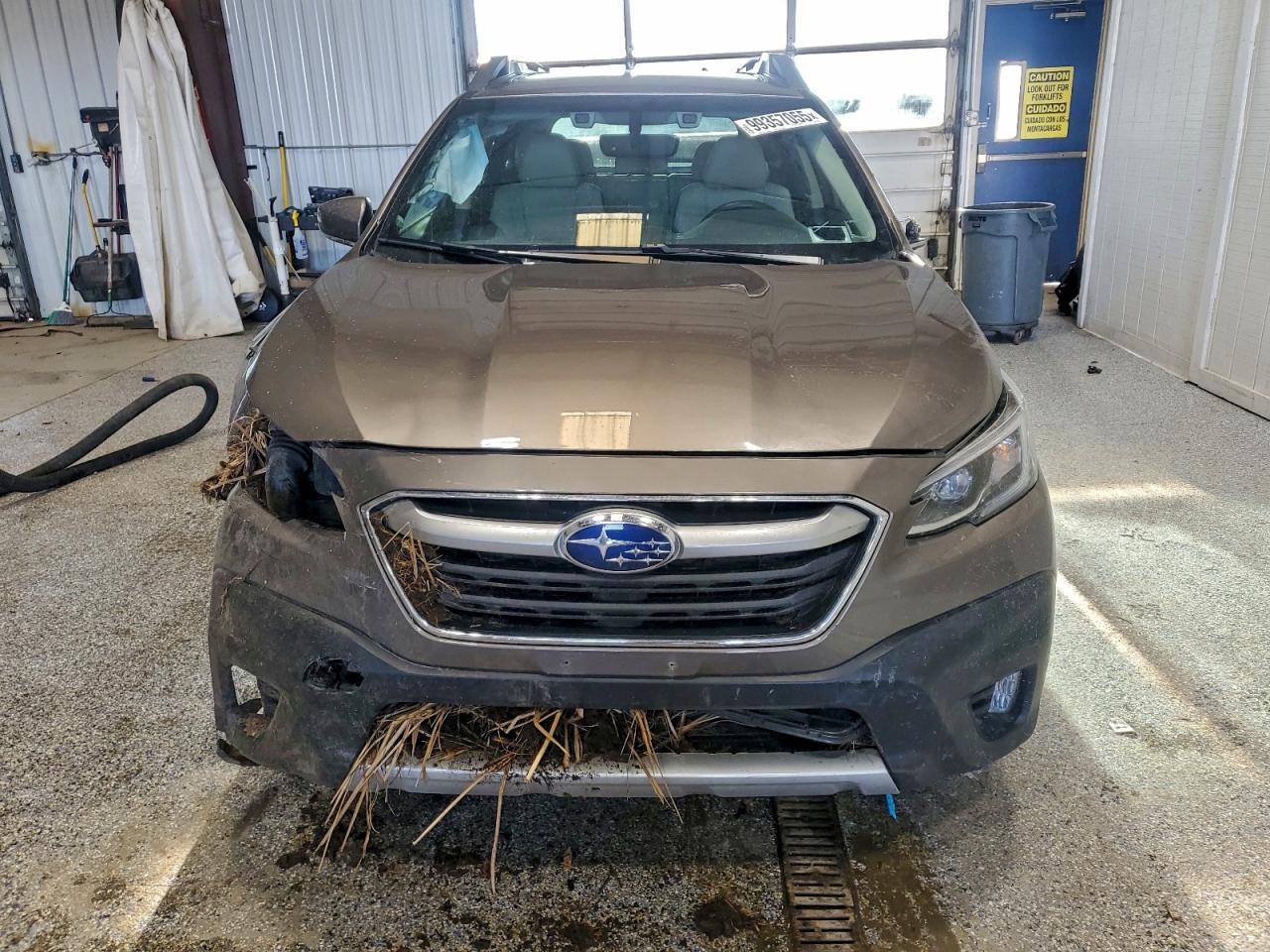 Subaru Outback Limited Xt Image 11
