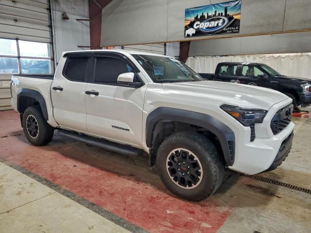 Toyota Tacoma Double Cab Image 6