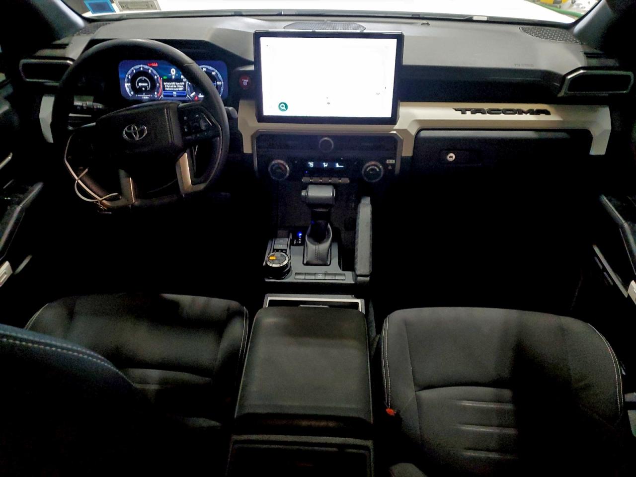 Toyota Tacoma Double Cab Image 12