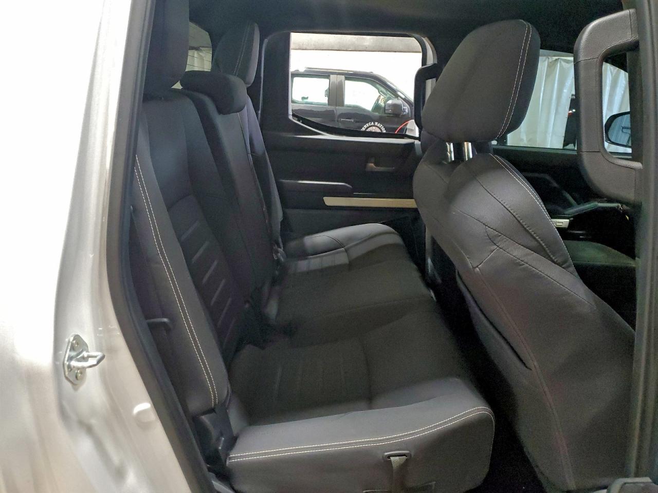 Toyota Tacoma Double Cab Image 5