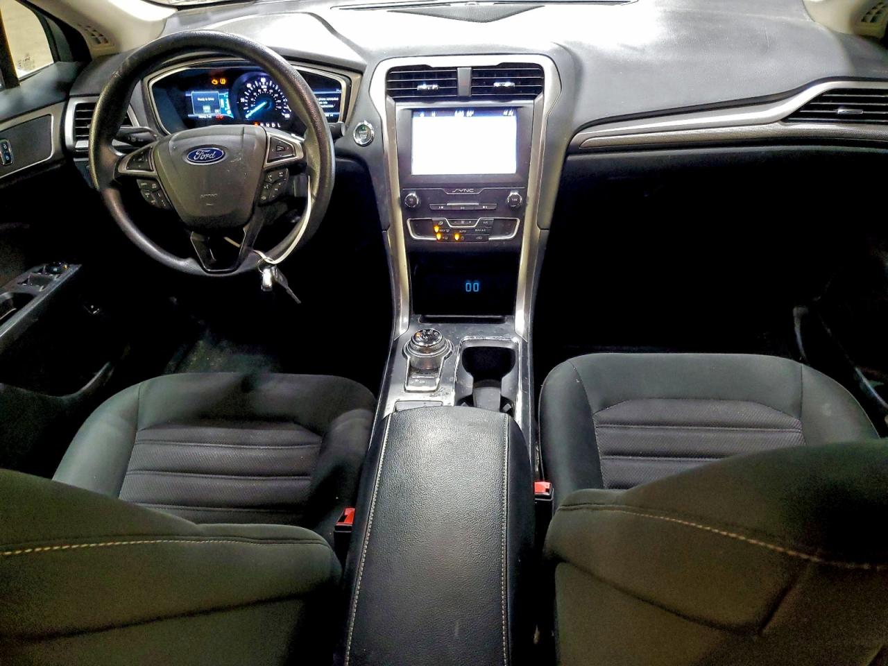 Ford Fusion Se Image 11