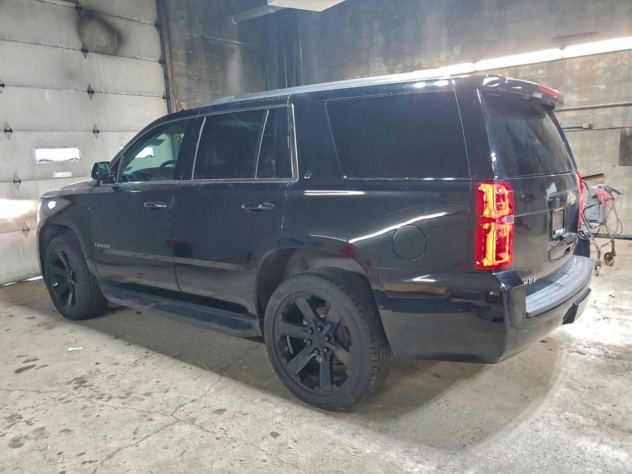 Chevrolet Tahoe K1500 Lt Image 12