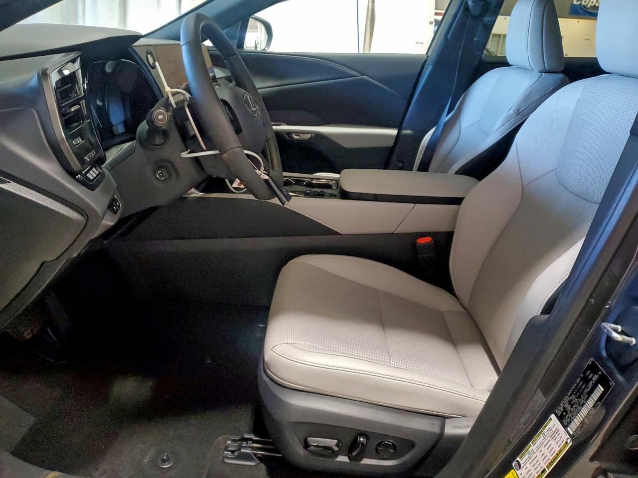 Lexus RX 350 Base Image 5